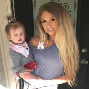 Meet your Posher, Reagan